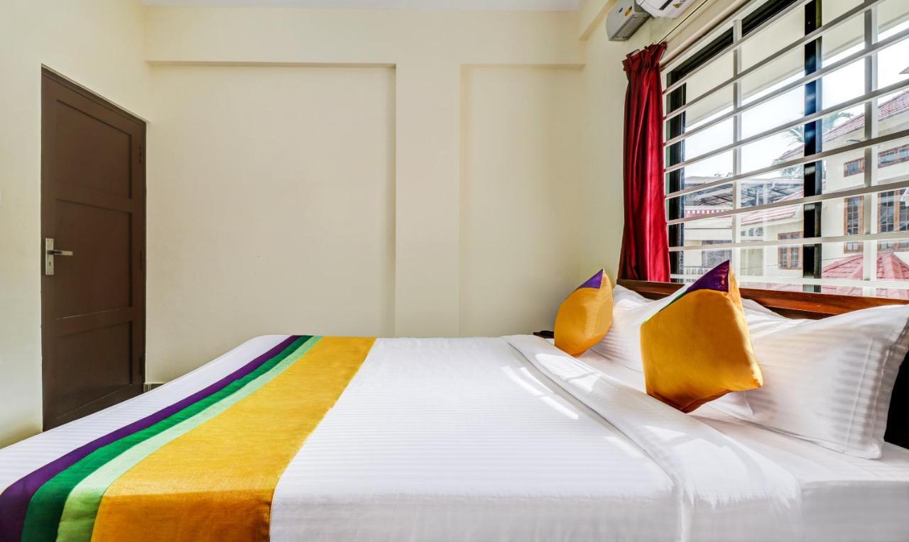 Itsy Hotels Rain Tulsi Stayz, Palarivattom Junction Коччи Экстерьер фото