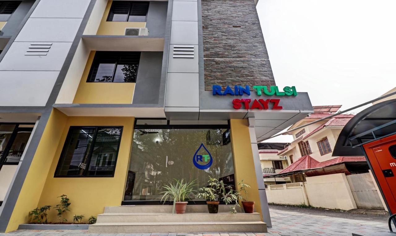 Itsy Hotels Rain Tulsi Stayz, Palarivattom Junction Коччи Экстерьер фото