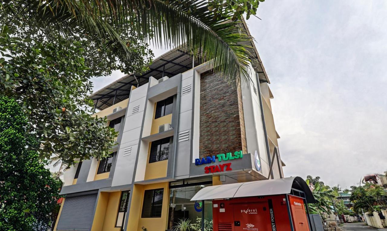 Itsy Hotels Rain Tulsi Stayz, Palarivattom Junction Коччи Экстерьер фото